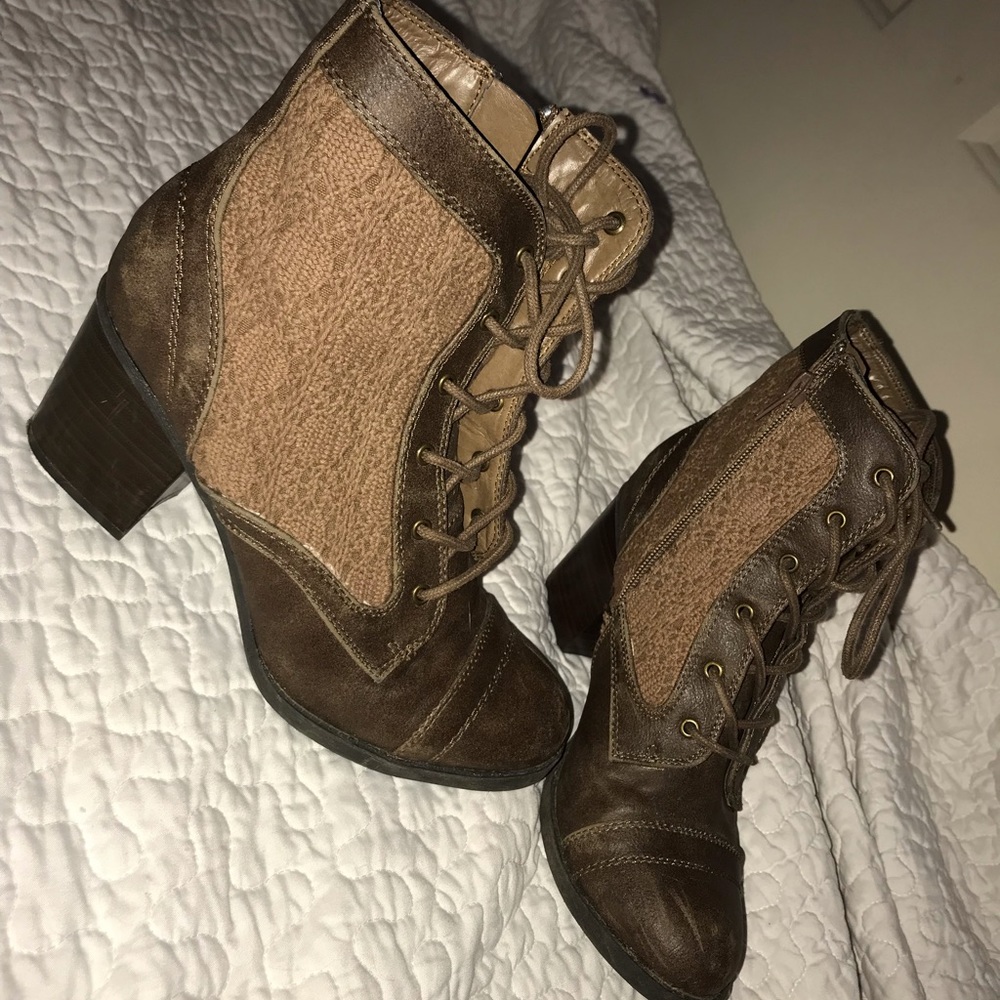 Heeled combat boots, size 7.5